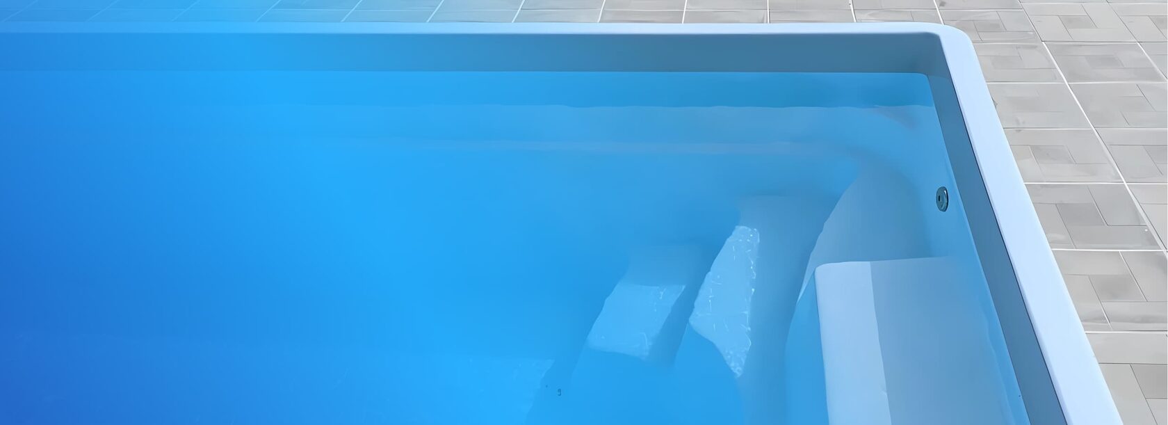 Бордюрный камень для бассейна — установка в Ейске